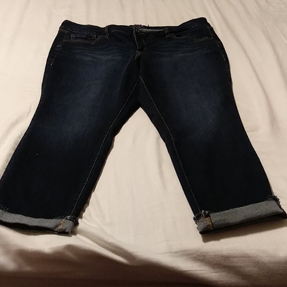 Torrid Boyfriend Blue Jean/Capris